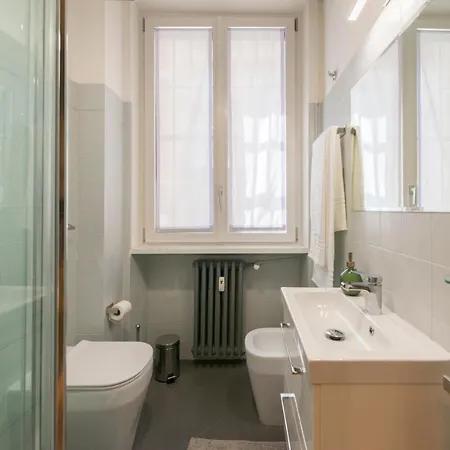 Apartment Montenapoleone 5 Min Duomo Fashion Center Milan